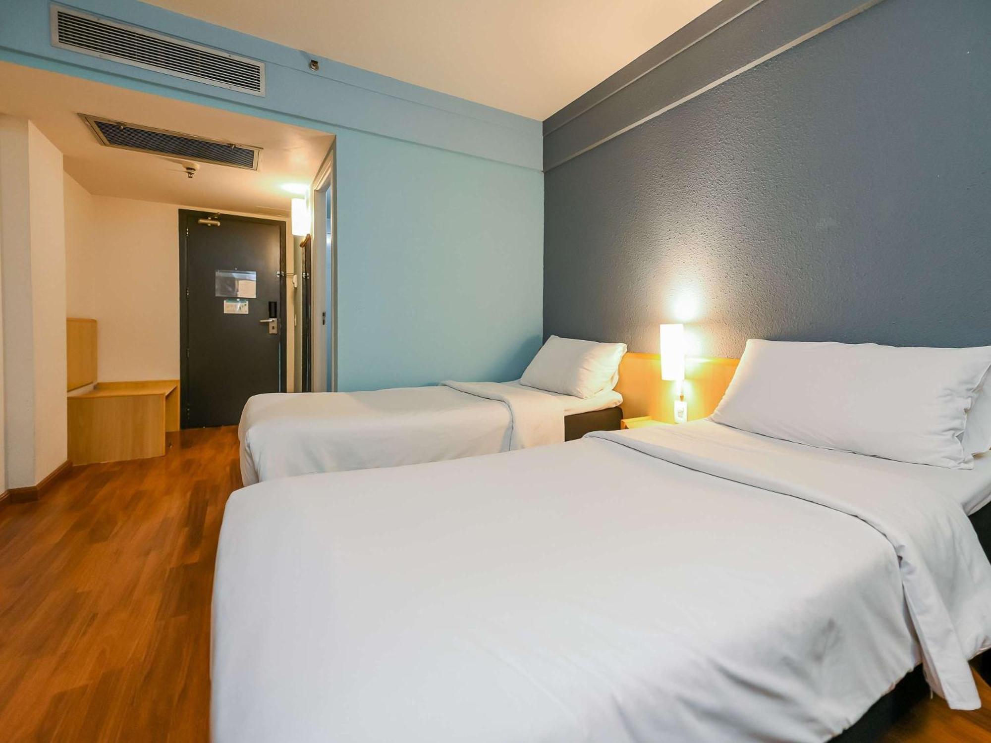 ไอบิส กวารูโยส Hotel กัวรูยุส ภายนอก รูปภาพ